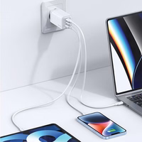 USAMS Tīkla lādētājs 2xUSB-C+1xUSB 65W (tikai galviņa) GaN PD3.0 +QC3.0 Fast Charging balts Sandru Series CC180TC02 (US-CC180)