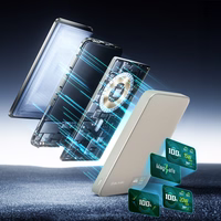 Blavec Portatīvais lādētājs 10000mAh BJ-04 Plāns 13,5mm - Type C - 22,5W magnētiskā Magsafe 3 in 1 (PBBJ04-MC10GD) zelta stikls