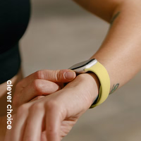 Crong Liquid - Apple Watch siksniņa 38/40/41/42mm (straw)