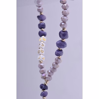 LOVE tālruņa siksniņa, piekariņš / auklas garums 44 cm (22 cm cilpā) / uz rokas – violets