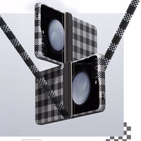 Benks Magnētiskais Armor Vichy Spin Kevlar Viedtālruņa apvalks 1000D (BK48) Samsung Galaxy Z Flip 7 melns