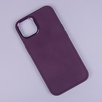 Satin maciņš for iPhone 16e / 17e bordo