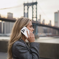 Liavec mīksts maciņš priekš Iphone 17 Pro balts