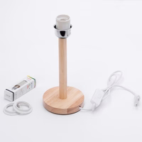 Galda lampa pie gultas spalva Art Deco sarkana CBDPH