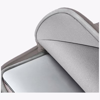 Uniq Cyprus Ridge Edition ūdensizturīgs neoprēna 16" klēpjdatora apvalks - pelēks