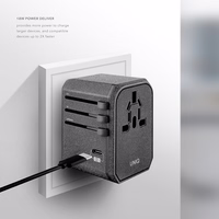 Uniq Voyage LITHOS Collective 33W 2xUSB PD 18W QC 3.0 ceļojumu adapteris - pelēks