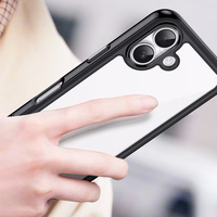 Outer Space viedtālruņa apvalks iPhone 17 - melns caurspīdīgs