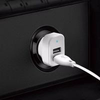Dudao automašīnas komplekts lādētājs 2x USB 2.4A + kabelis USB 3in1 Lightning / Type C / micro USB kabelis balts (R7 balts)
