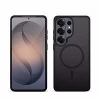 Crong Hybrid Matte Magnetic - MagSafe maciņš Samsung Galaxy S26 Ultra (melns)