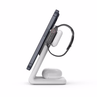 Crong MagSpot Pivot statīvs - 3-in-1 bezvadu lādētājs with MagSafe iPhone, Apple Watch, and AirPods (balts)