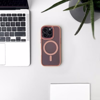 Mirdzošs apvalks MagSafe iPhone 16 - rozā ar spīdumiem