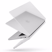 Uniq Claro apvalks MacBook Pro 16'' (2021) - caurspīdīgs